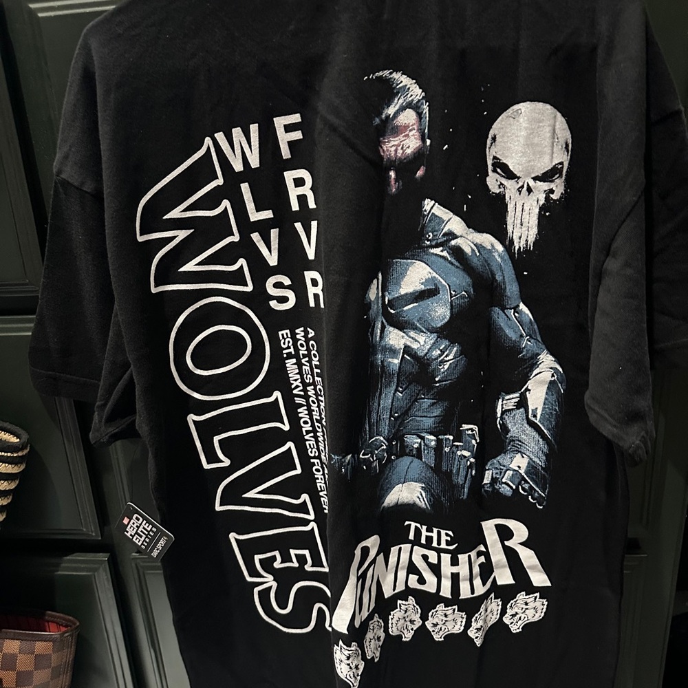 Darc Sport Black Punisher Wolves Tee - Picture 3 of 5